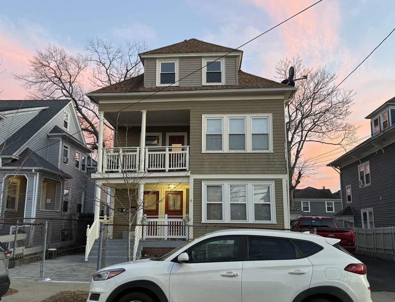 154-156 Gallatin Street