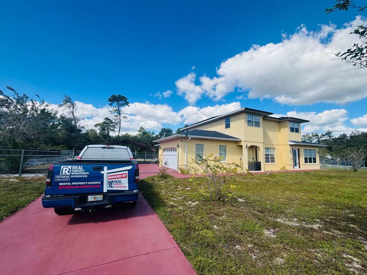 Large home and yard- 4/4 won't last