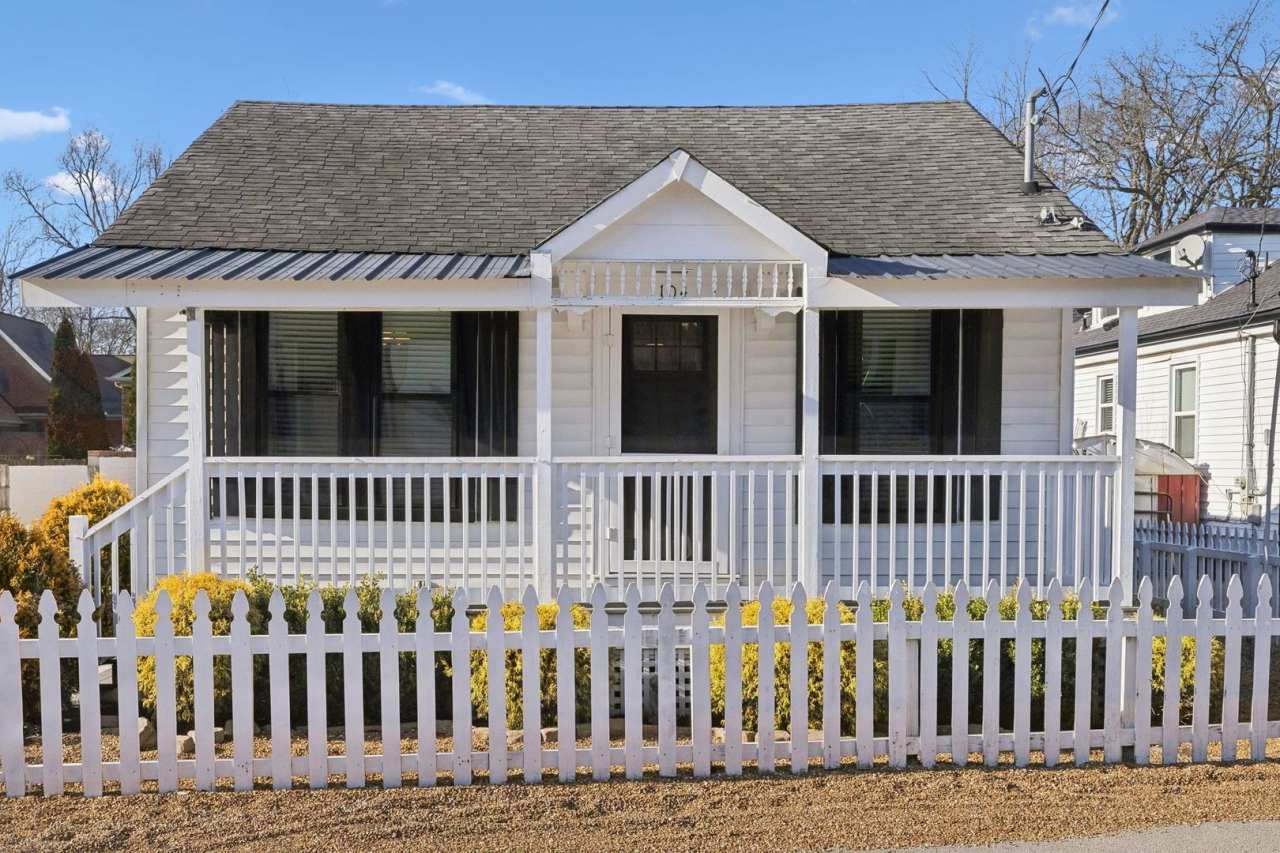 Downtown Franklin Retreat