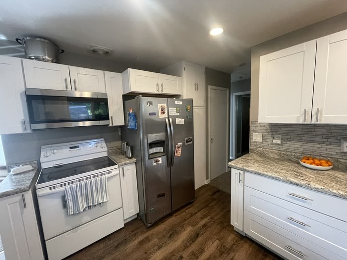 770 Stratford Avenue