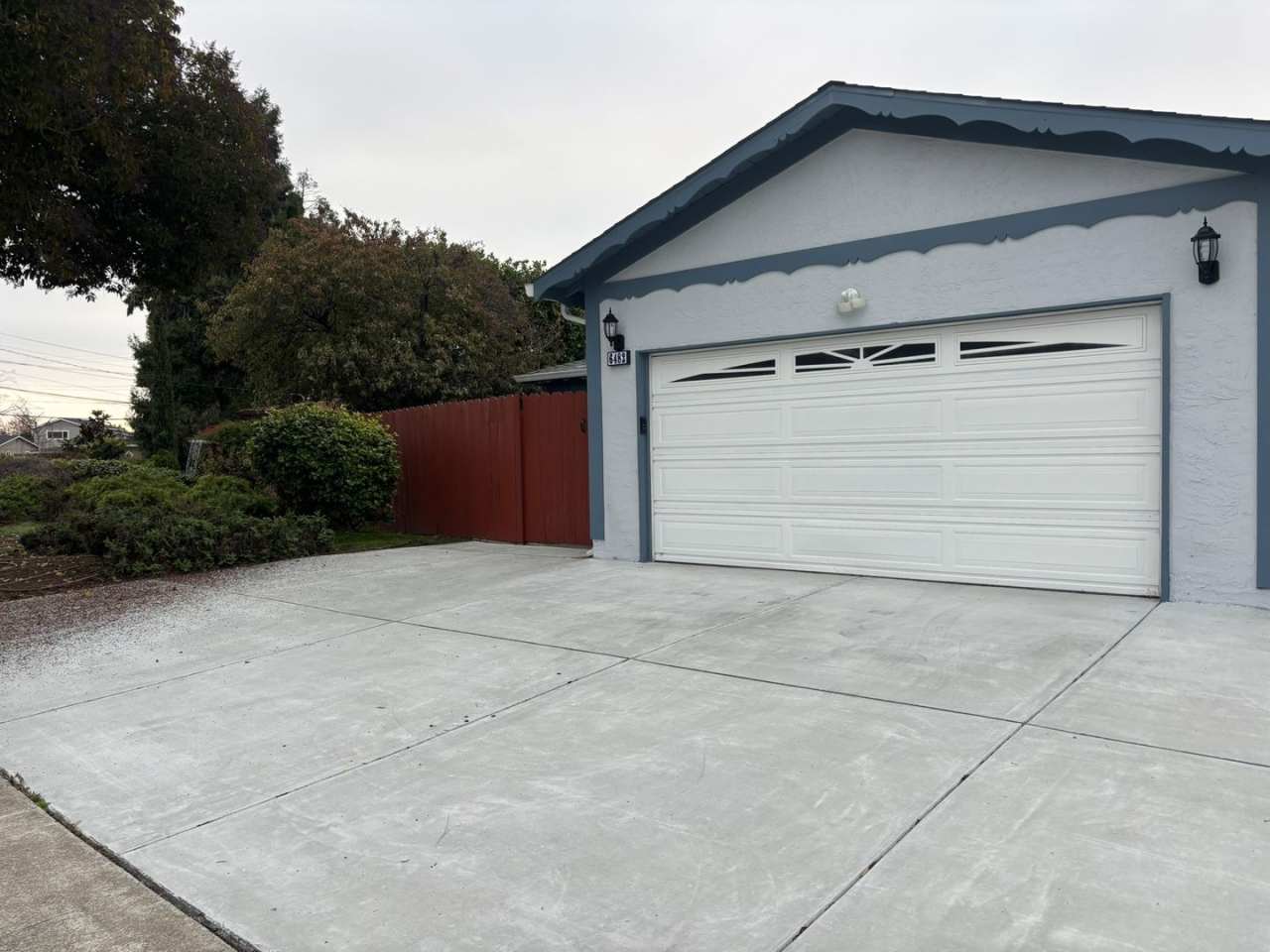 Charming 3 Bedroom, 2 Bathroom Home for rent in Newark