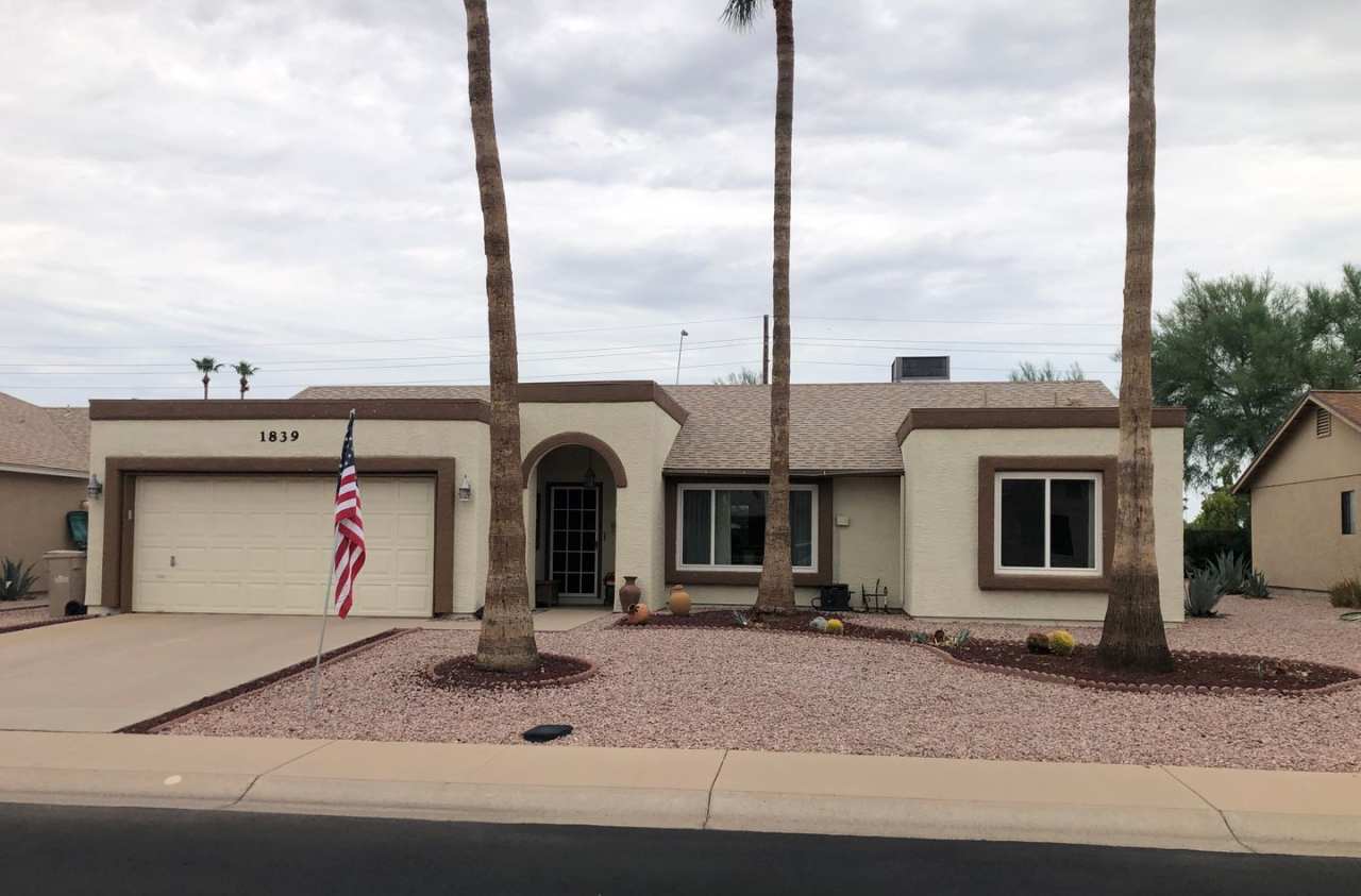 Welcome to this charming 2-bedroom, 2-bathroom home located in the desirable Leisure World a 45+ Active Adult Resort Community. Available April 2025 through October, then December through April 2026