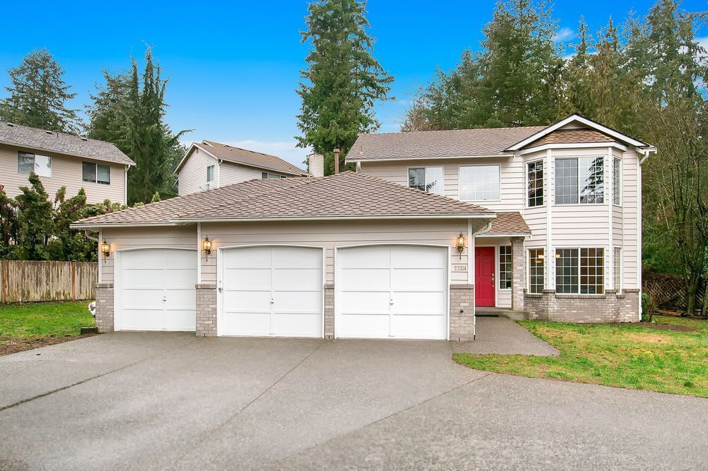 Maple Valley Elk Run Community 4 bedroom 2.5 bathroom Home 3 car garage - Available November 30th or sooner