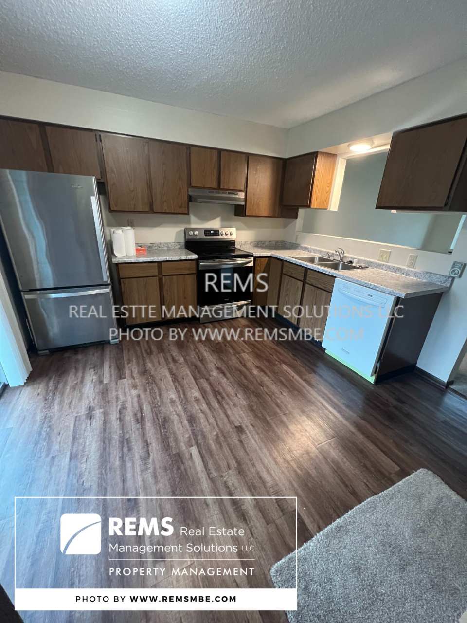 1400-1406 Tuttle St - 1404