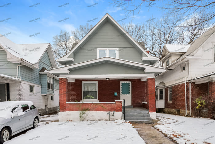 3344 Chestnut Avenue