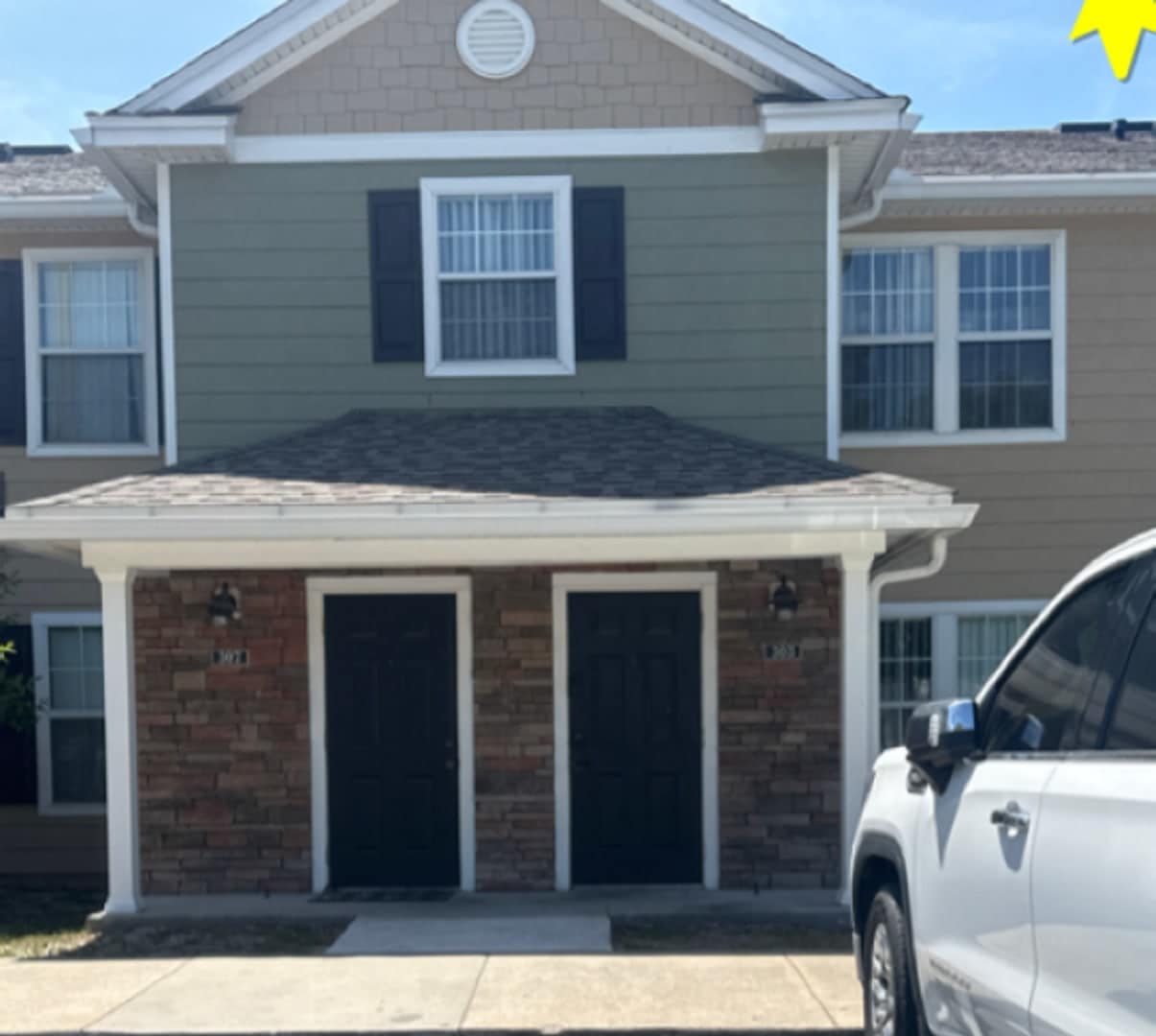 303 Lighthouse Road Great location for this 4 bedroom, 3 bath townhouse