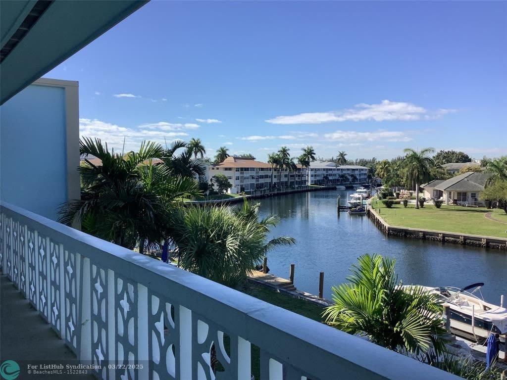 455 Golden Isles Dr
