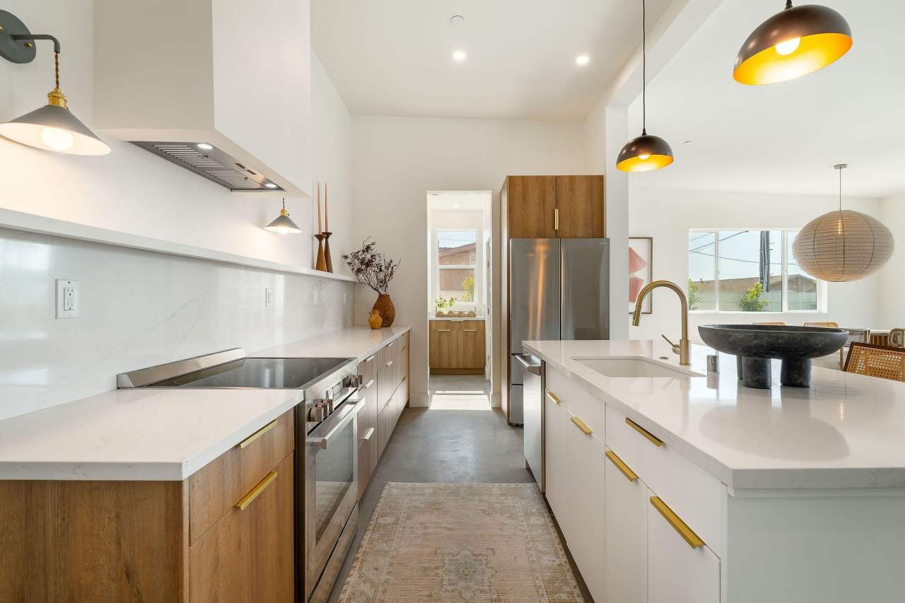 361 W Sunview Avenue