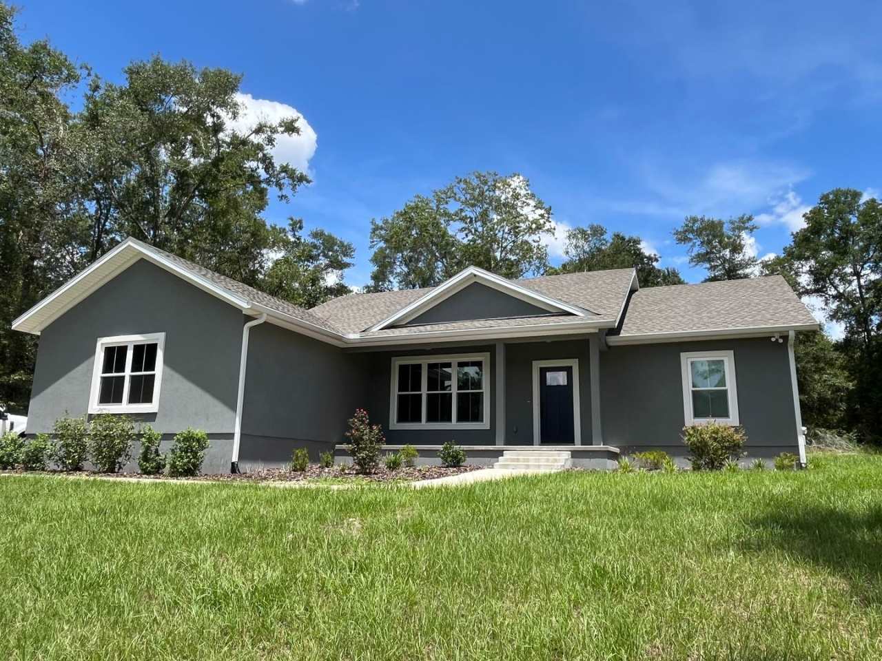 Upgraded New 3 Bedroom, 2 Bath home in Emerald Cove