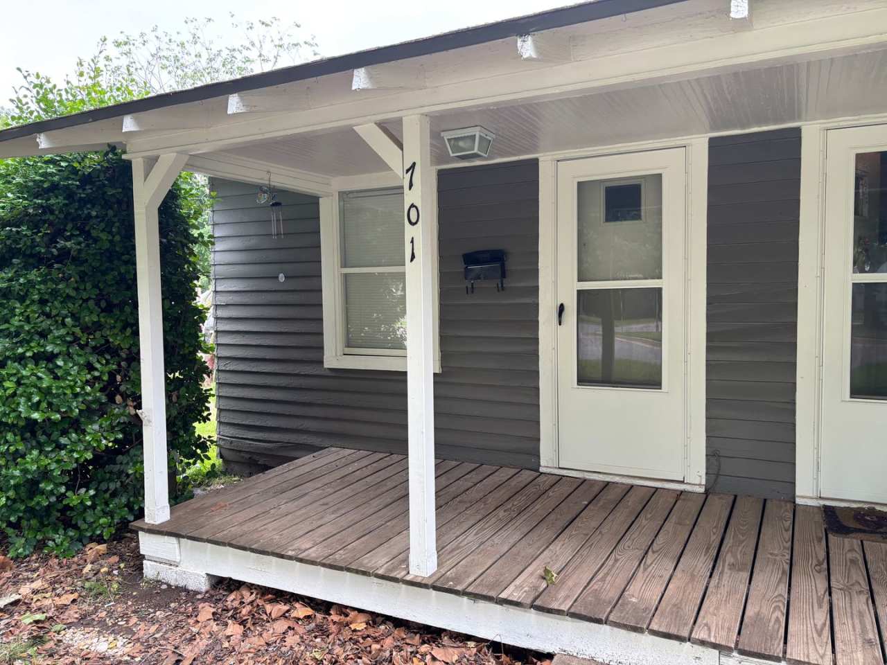 Remodeled 1 bedroom 1 bathroom duplex house with central heat and air in Edmond, OK