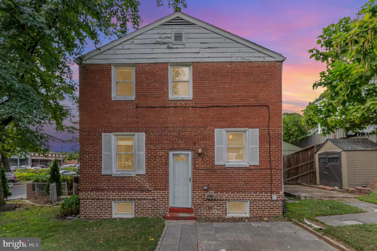 3729 S FOUR MILE RUN Drive