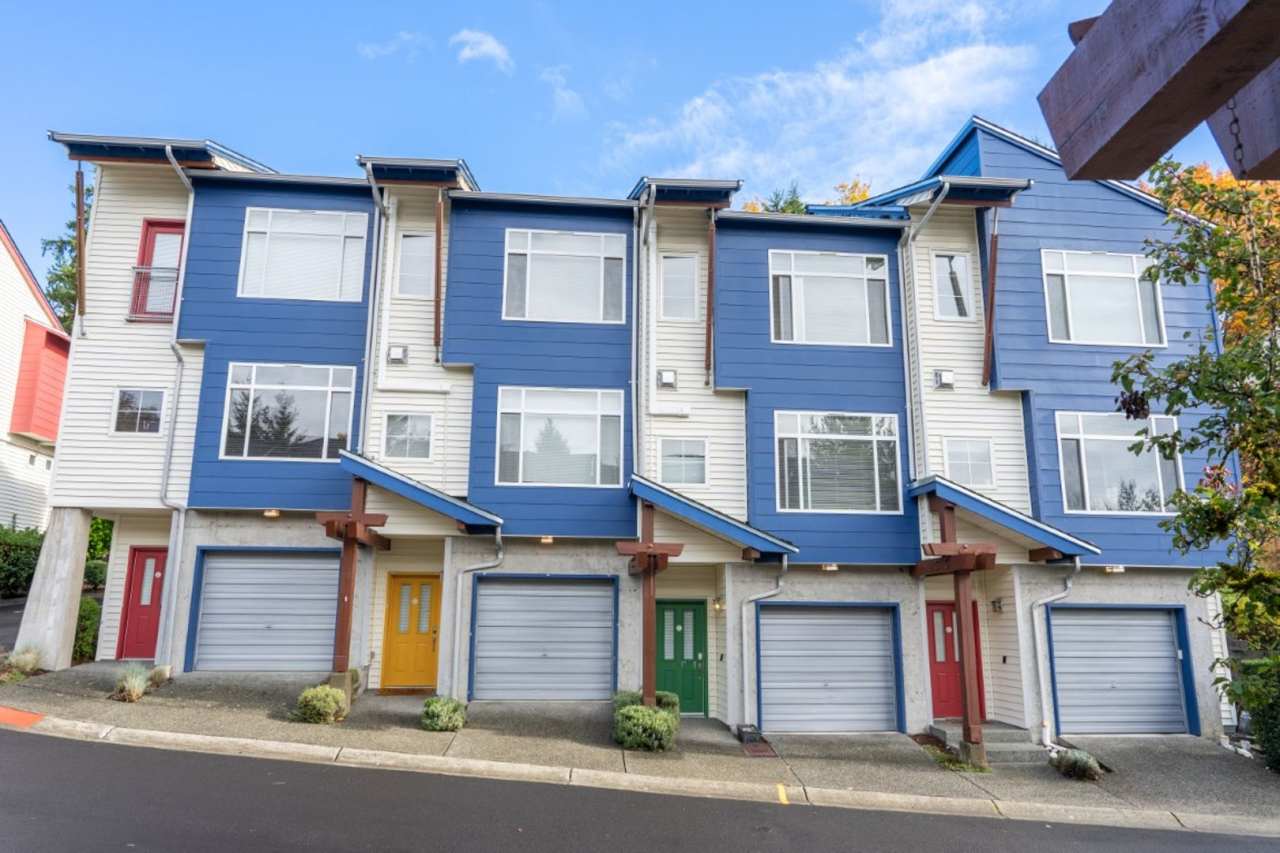 3Bd/2.75Ba Renton Townhouse