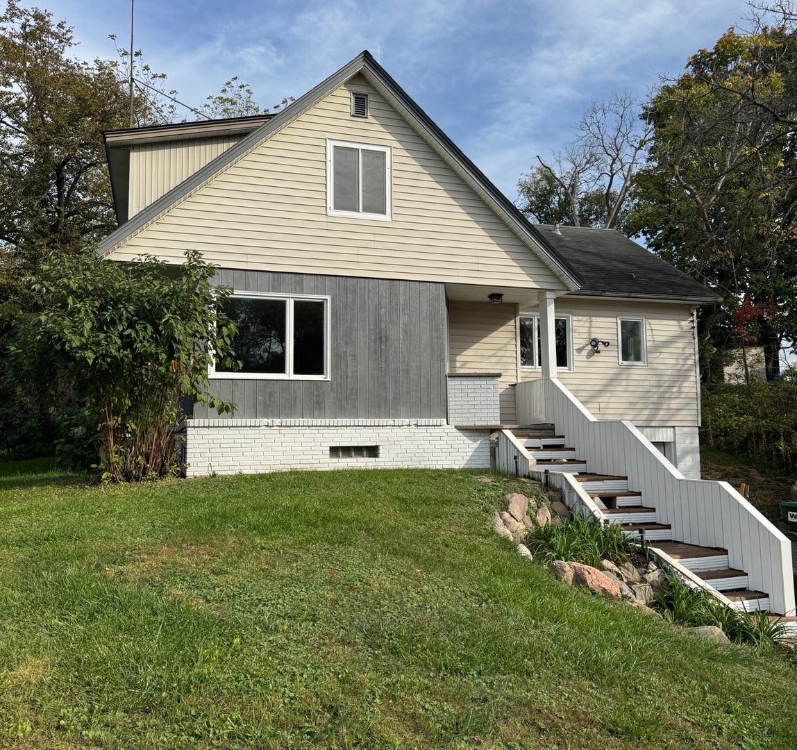 Charming 3BR House in Medina