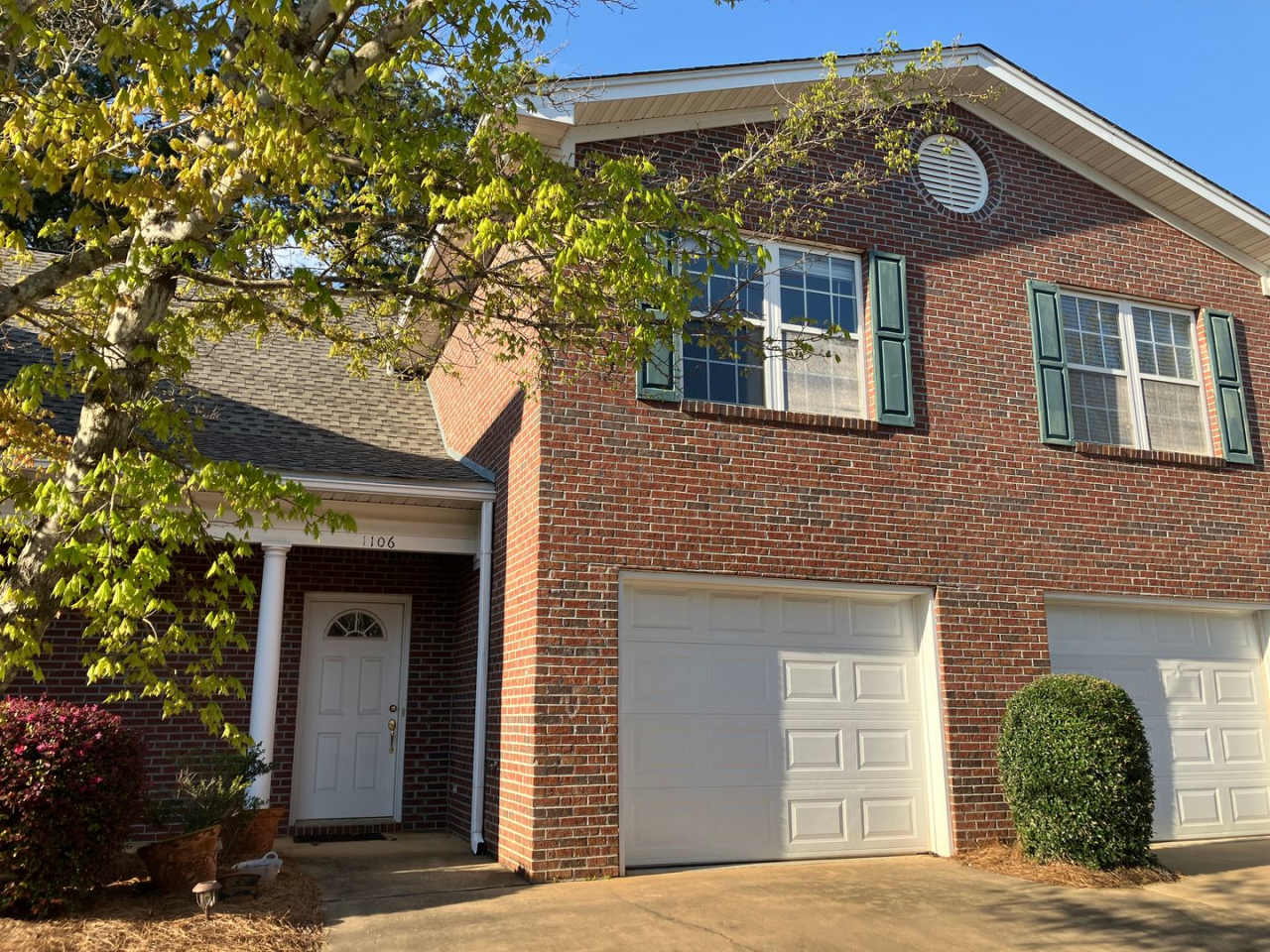 Asbury Hills Condominiums-2428 E. University, Unit 1106