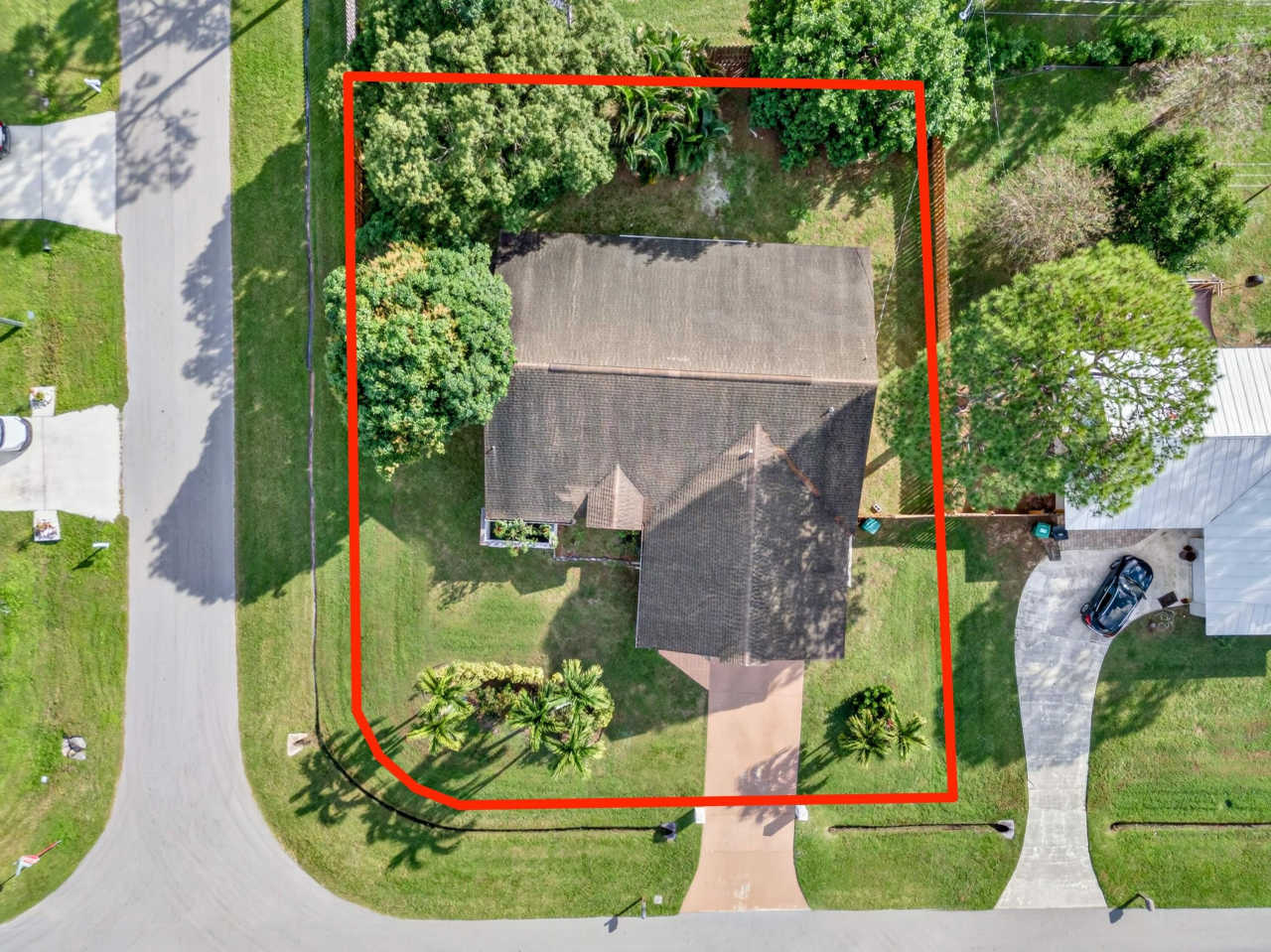 566 SE Damask Avenue