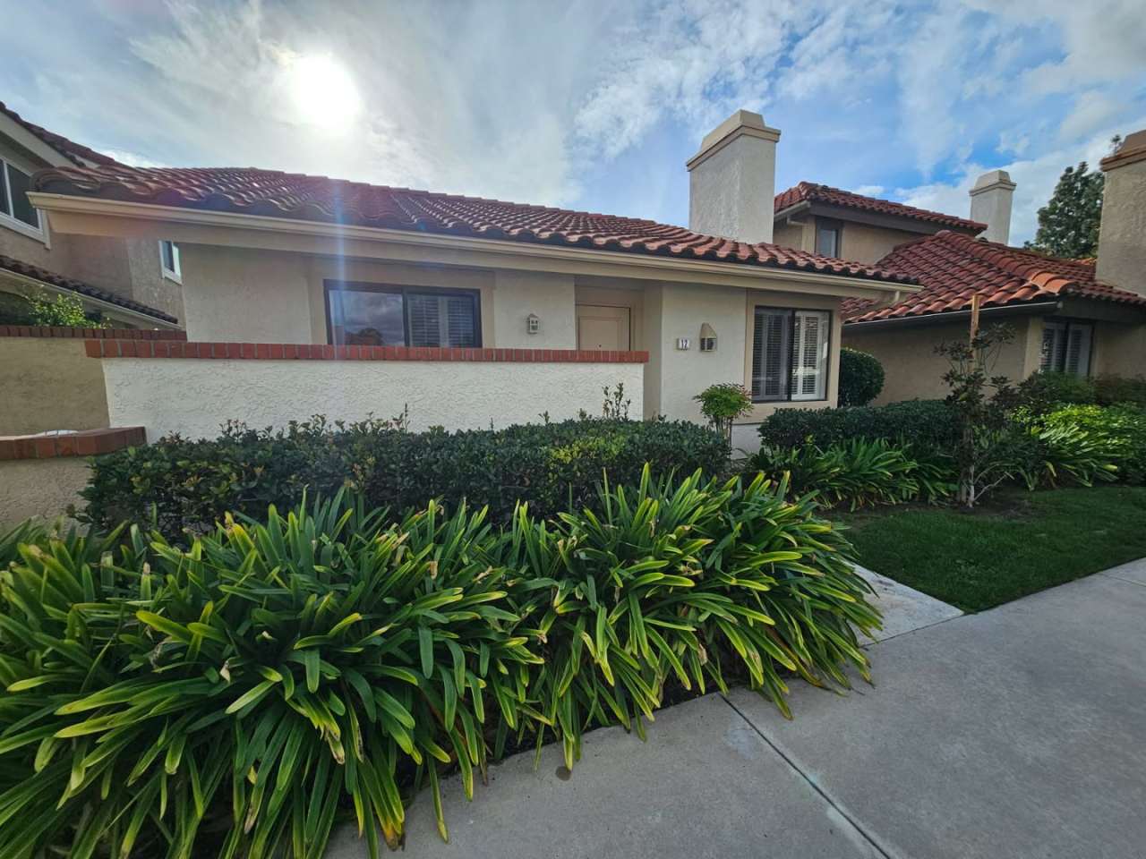 Charming Single Story Irvine 2BR/2BA Home with Central AC, Backyard  Garage