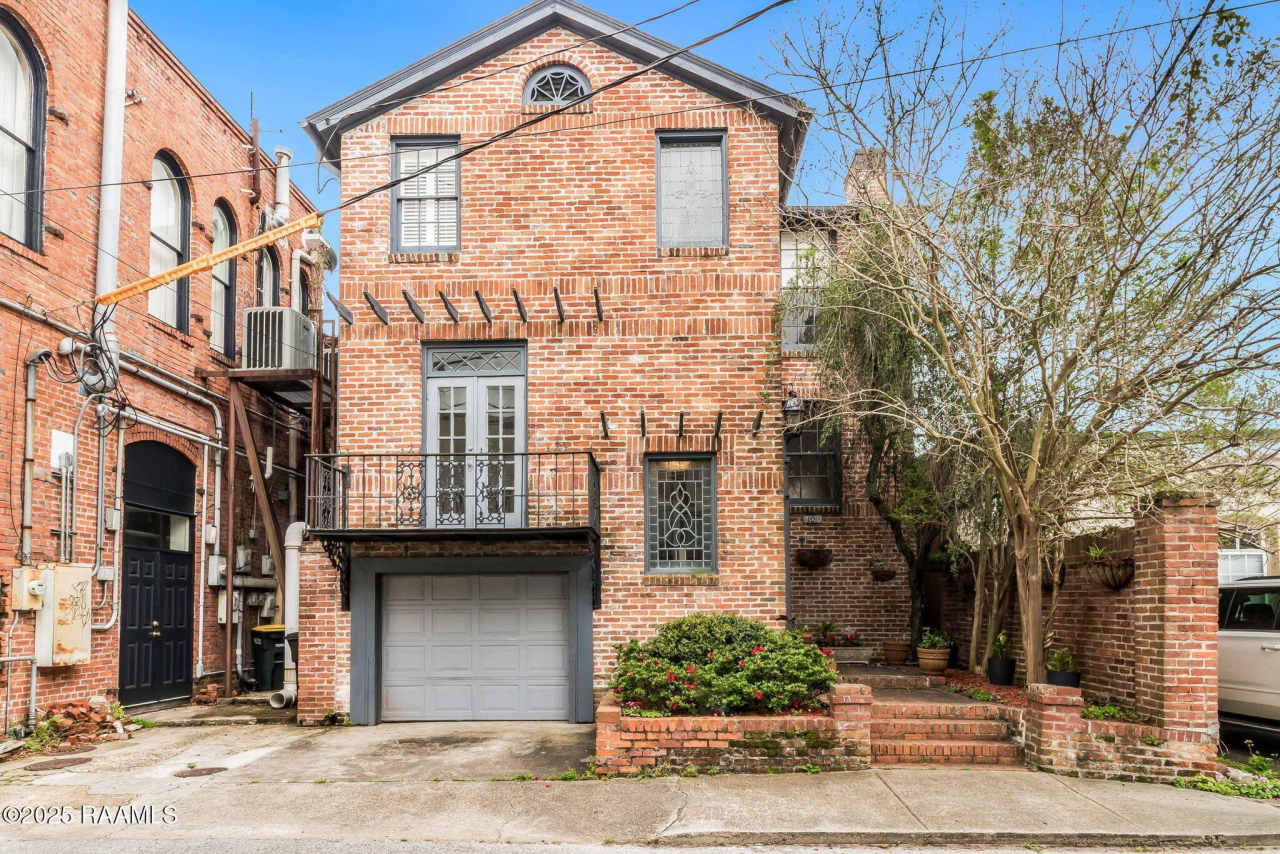 109 French Street