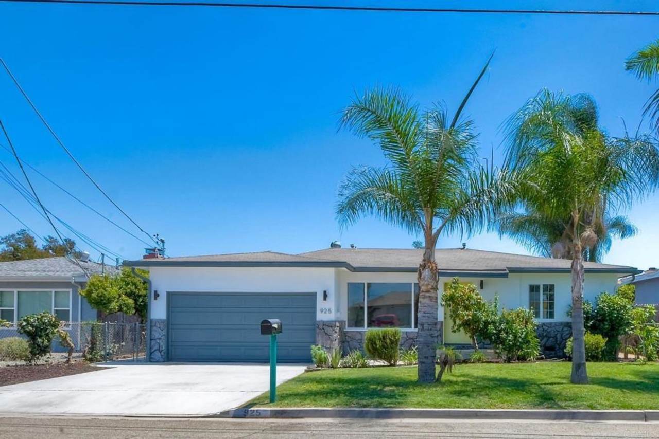 WHIMSICAL CHARM MEETS OPEN LIVING – 3 BED / 2 BATH HOME IN ESCONDIDO PET FRIENDLY