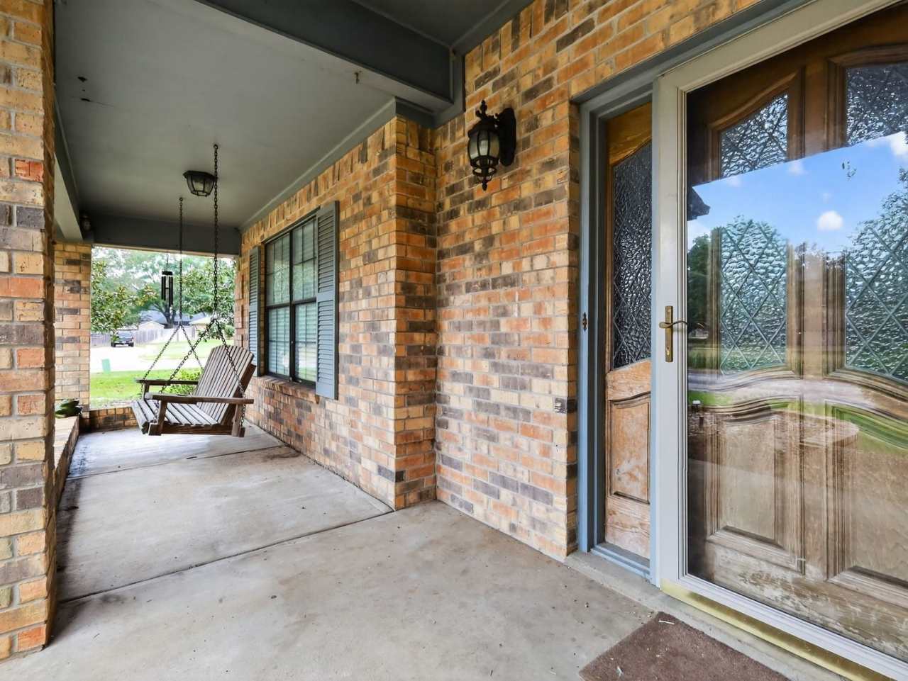 Spacious 4BR House in Flint