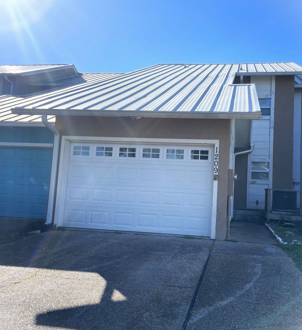 Waterfront Townhome in Prime Location