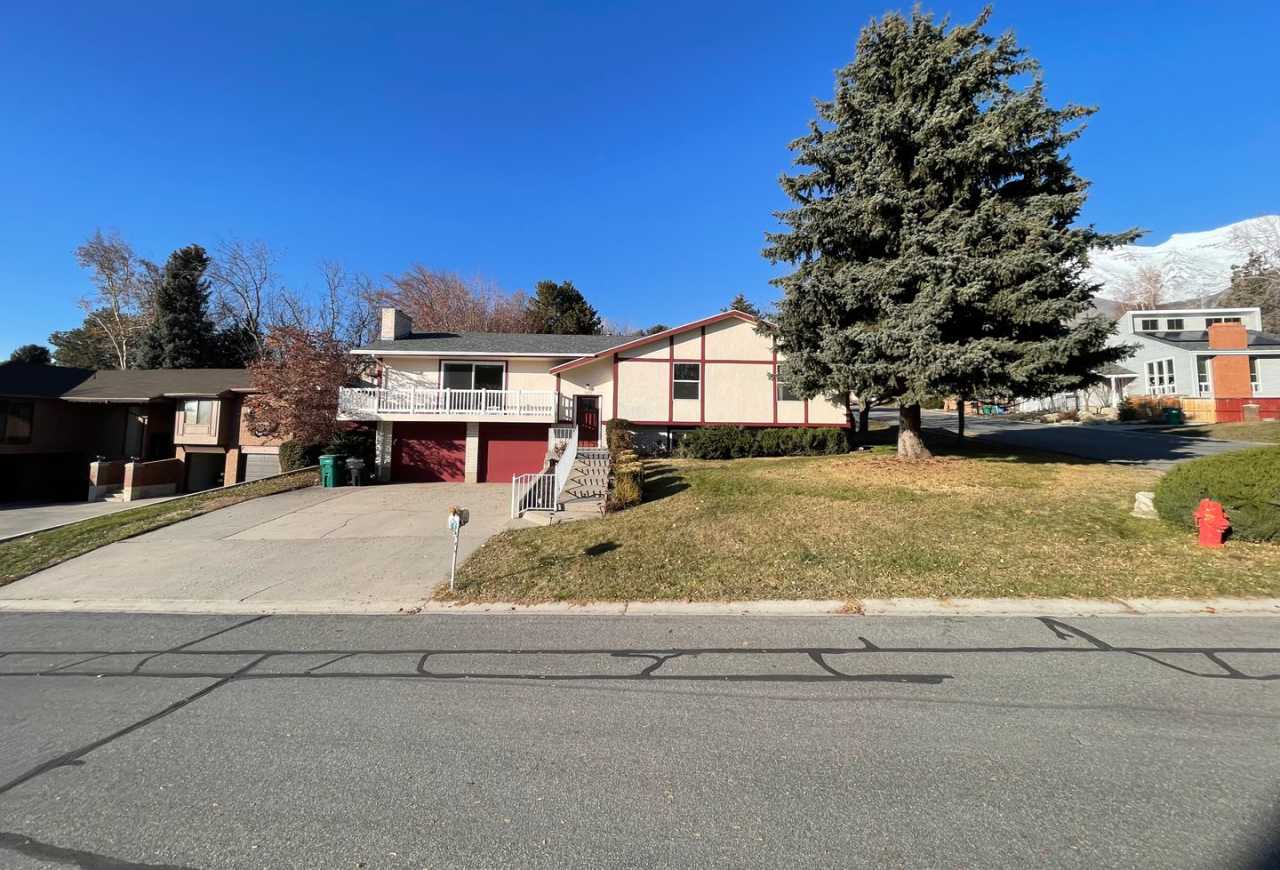 Spacious House on the Northeast Bench in Orem