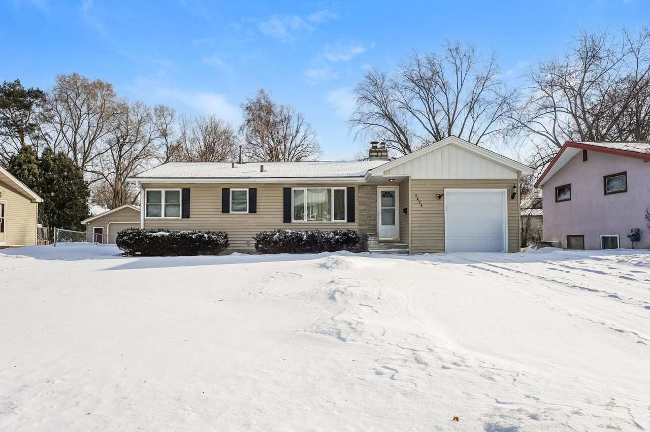 3br, 2ba, 1cg ~ Security Deposit Free Alternative for Qualified Residents ~