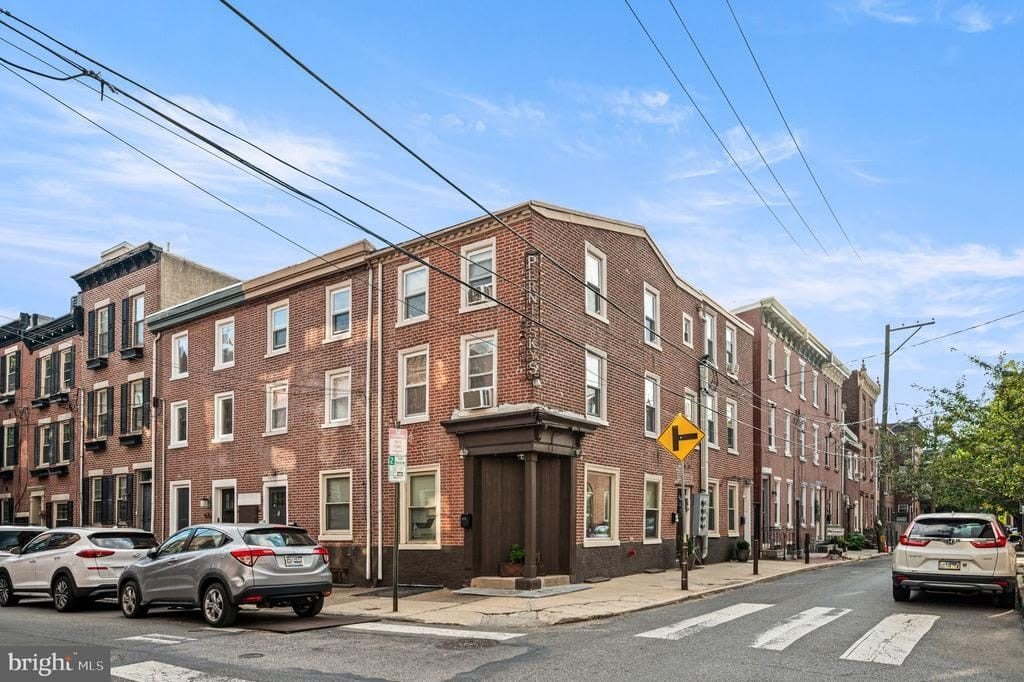 980 N LAWRENCE STREET