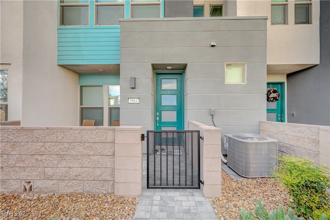 9864 Kings Glen Street