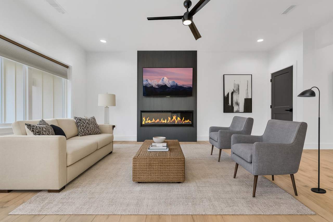 252 River Valley Circle