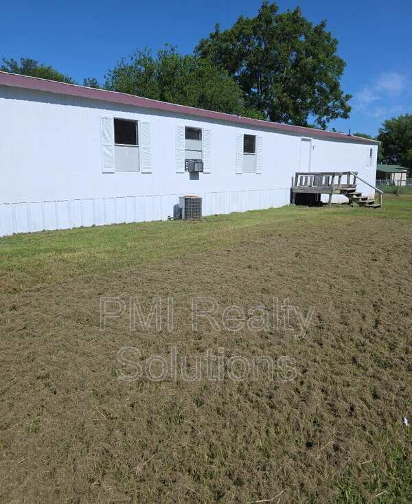 305 West Dixieland Avenue