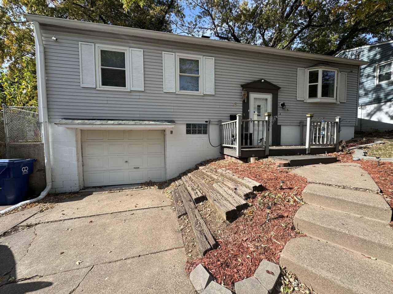3 Bedroom 2 Bath house in Bettendorf