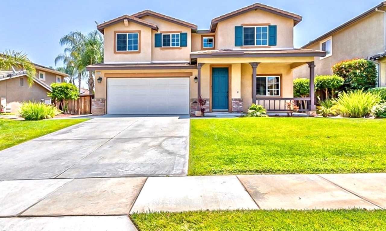 Beautiful 3 Bedroom Mapleton Home on a Residential Cul-De-Sac Street!