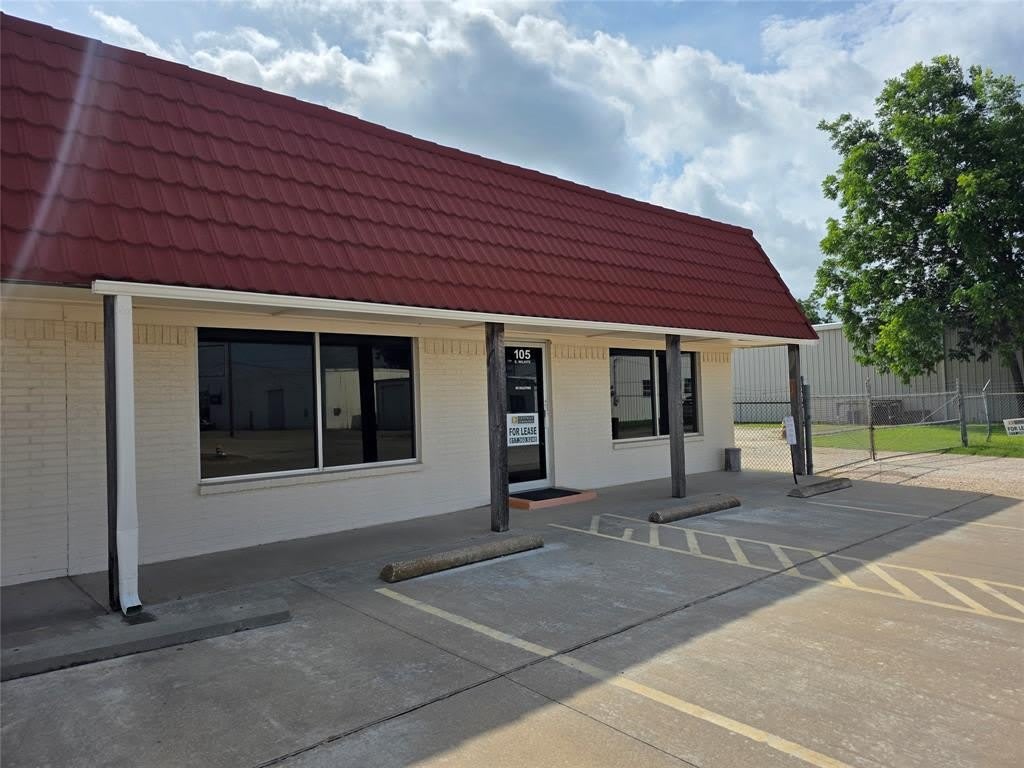 105 S Wilhite Street