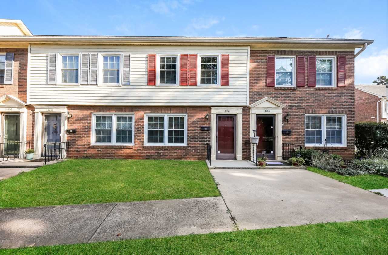 2 Bedroom Townhouse Coming Soon!- MOVE IN SPECIAL $500 OFF FIRST FULL MONTH