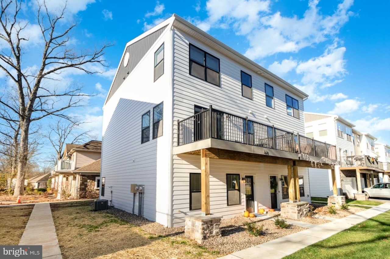 126 HIGH POINTE DRIVE