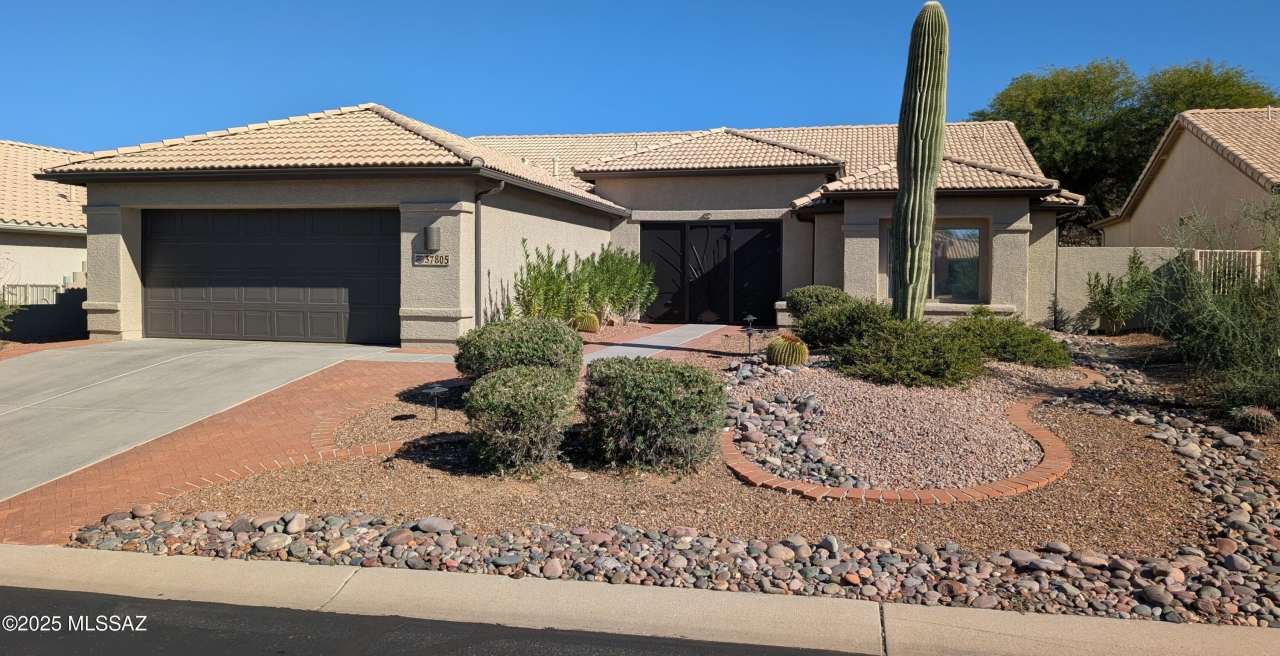 37805 S Desert Bluff Drive