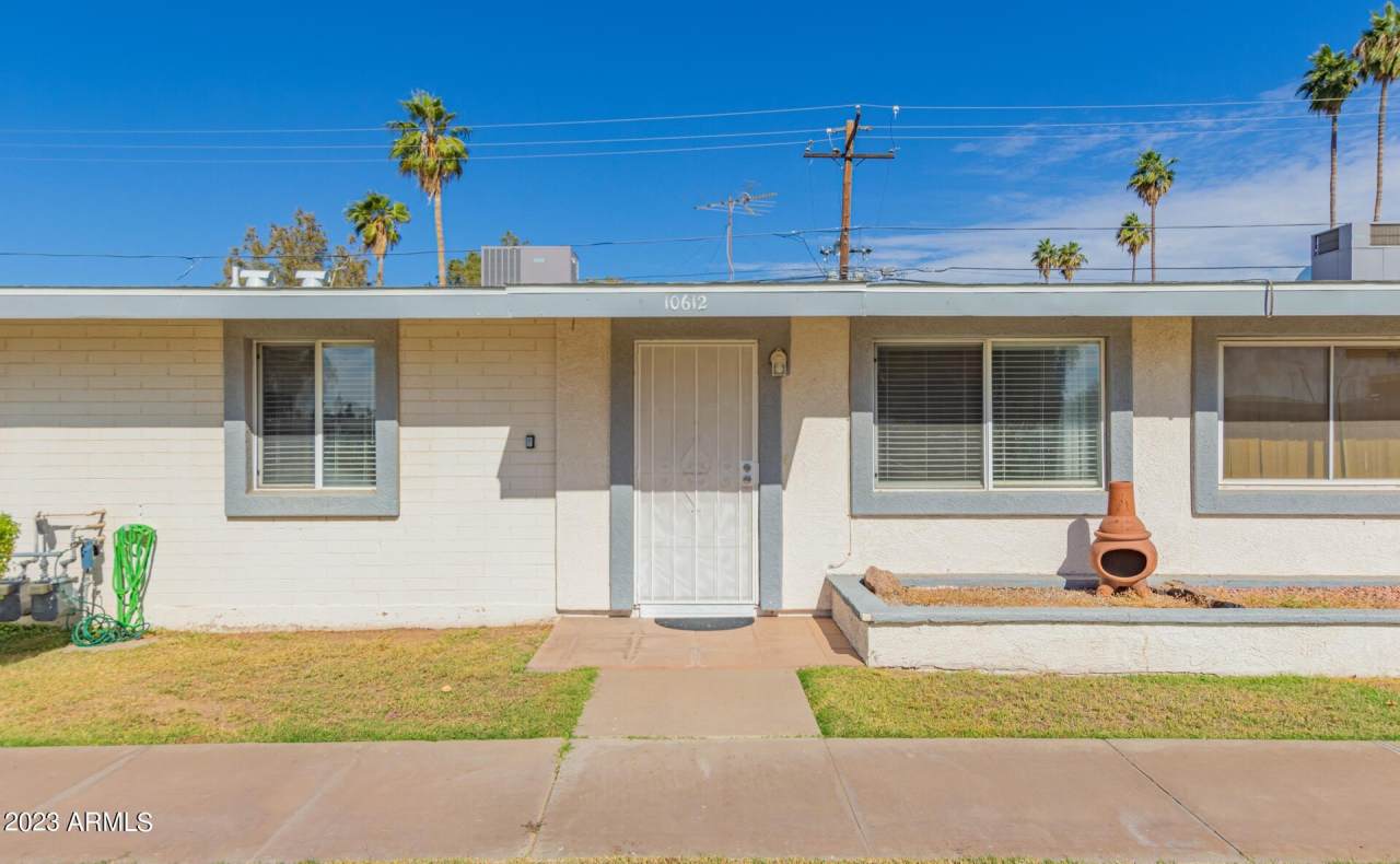 10612 W OAKMONT Drive