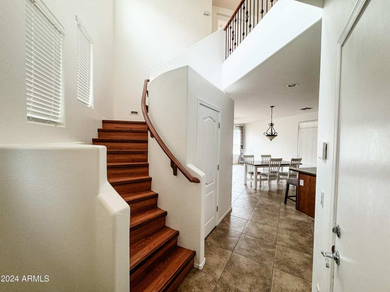 1643 W COTTONWOOD Lane