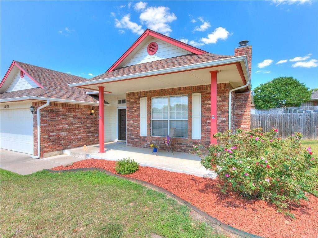 Beautiful 3 Bedroom 2 Bath Home In Choctaw!!!