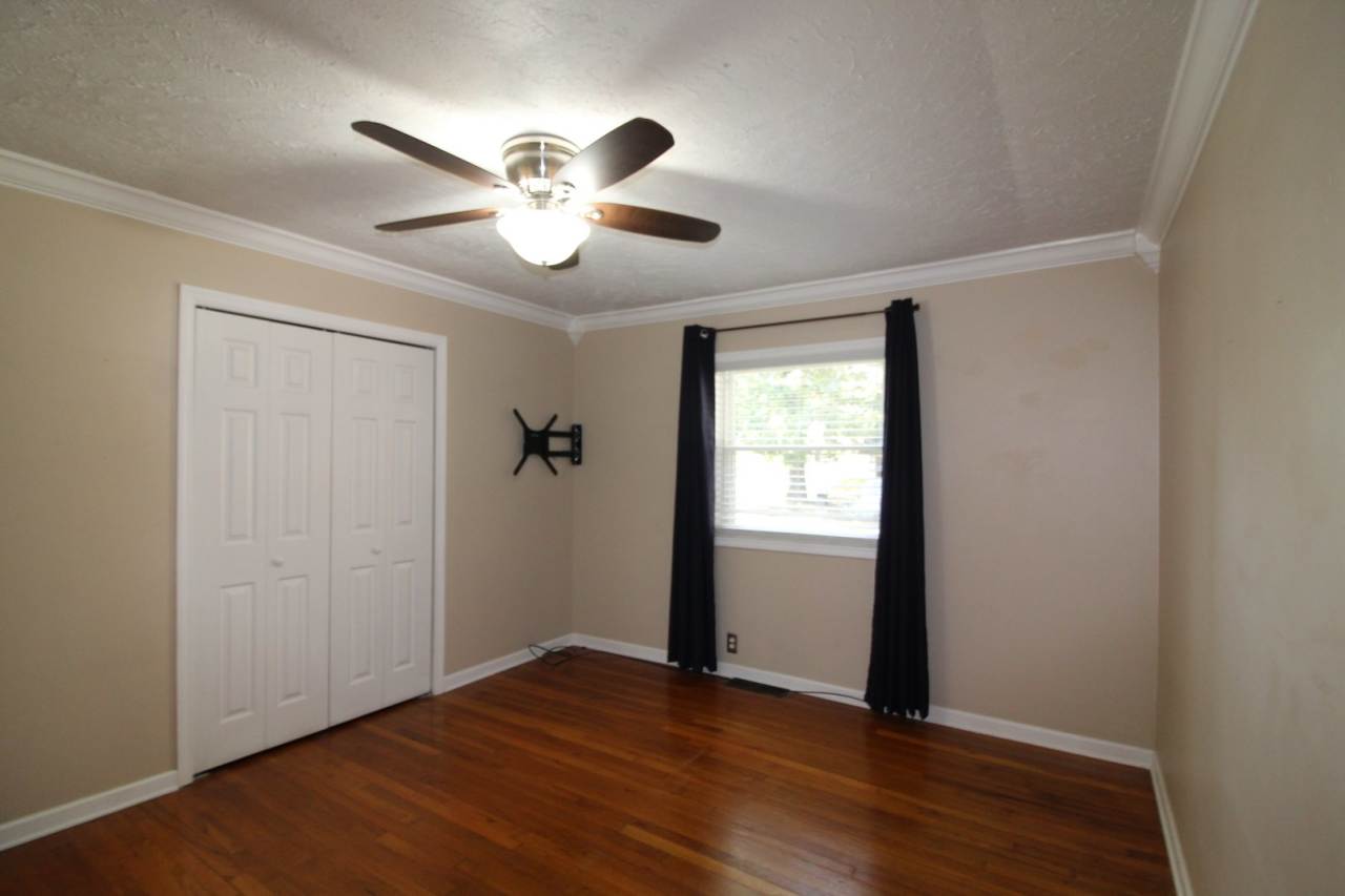 Award winning schools. Stunning home. Centrally Located. SPRING SPECIAL $300.00 OFF FIRST MONTHS RENT!