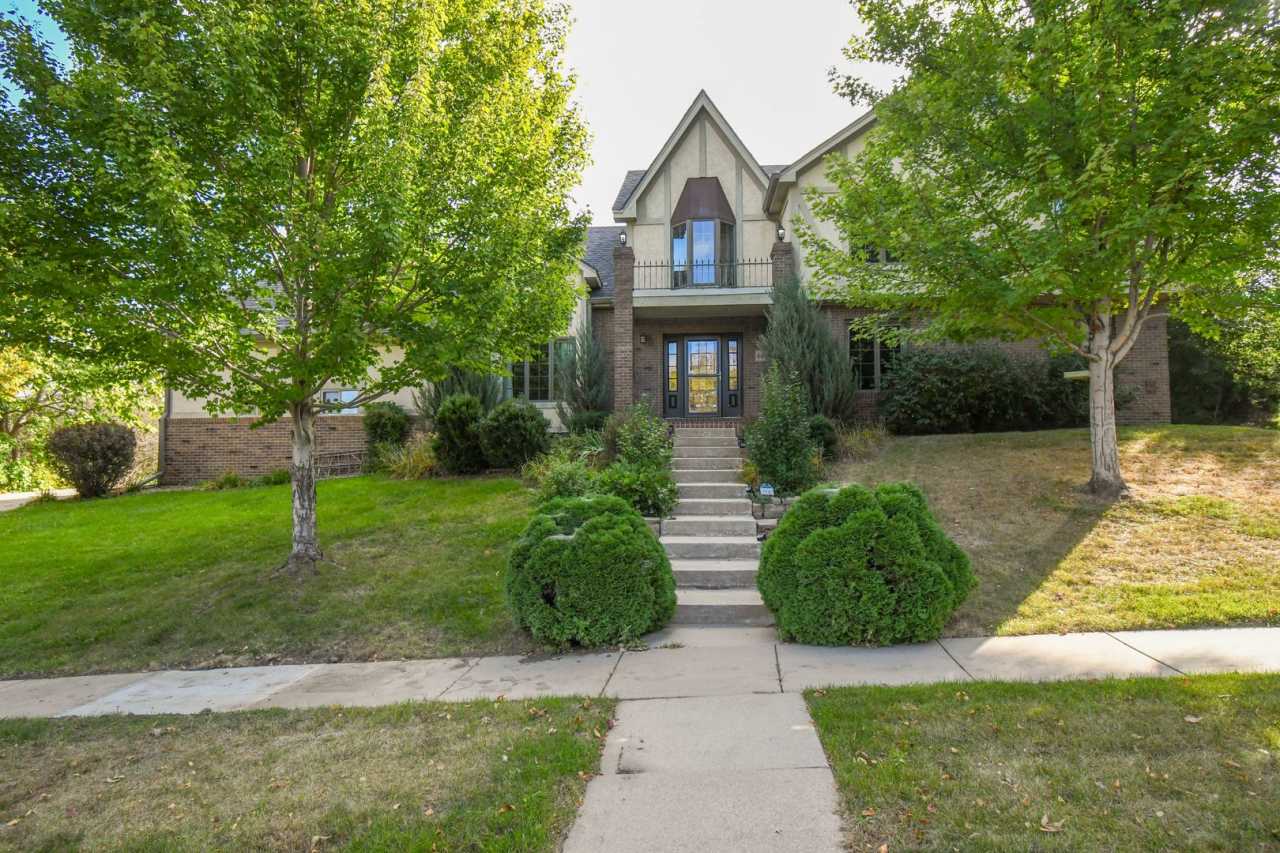 Get Cozy in Your New 4 Bedroom Home!