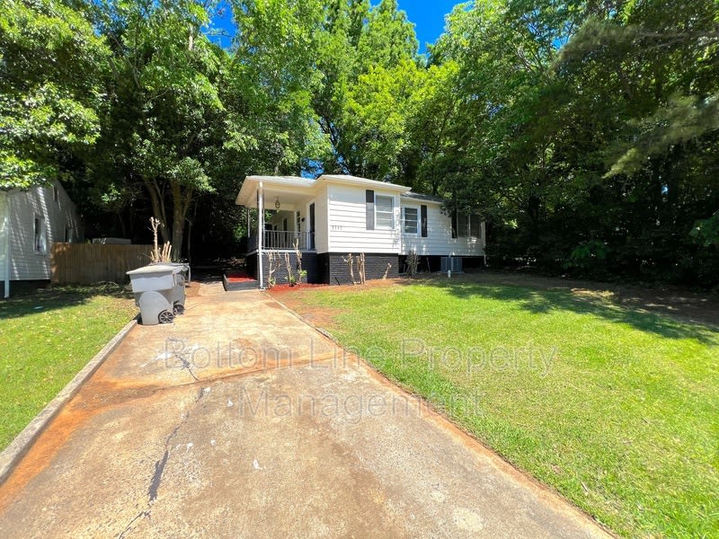 3141 Columbus Circle