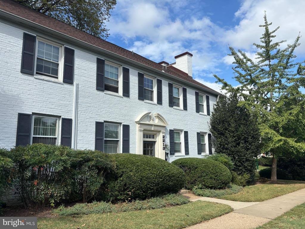 2213 Washington Avenue