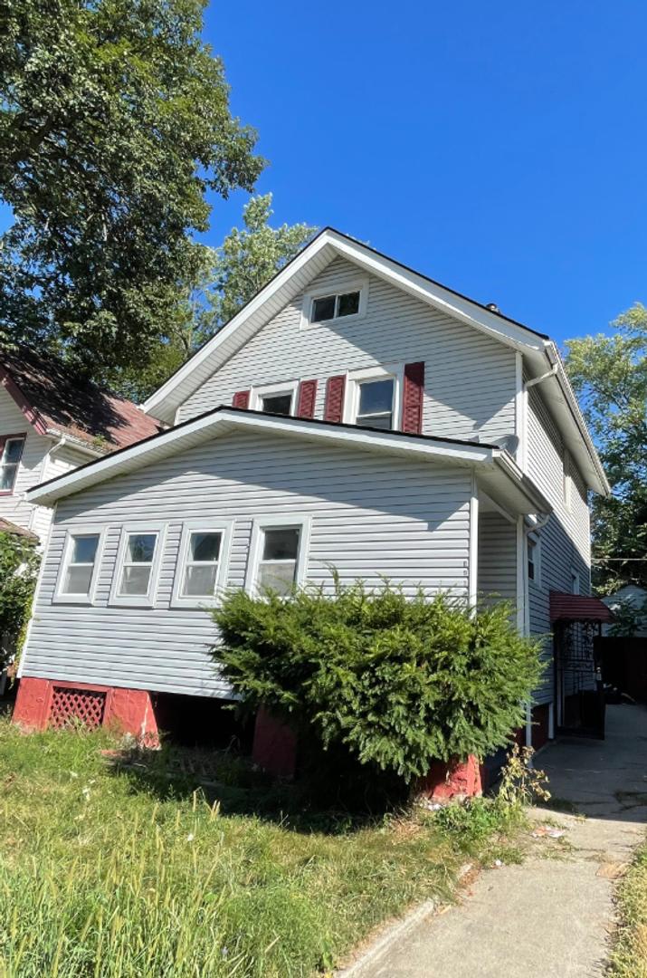 SECTION 8 and EDEN Accepted!! Exciting Opportunity to Live in a Newly Renovated 3 br Home!