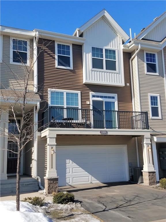 11898 Emery Village Drive N