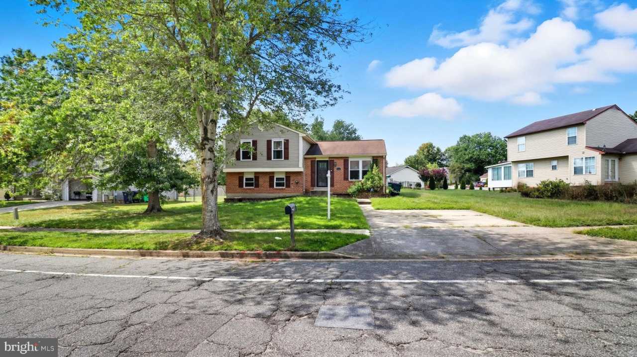 10748 HOLLAWAY Drive