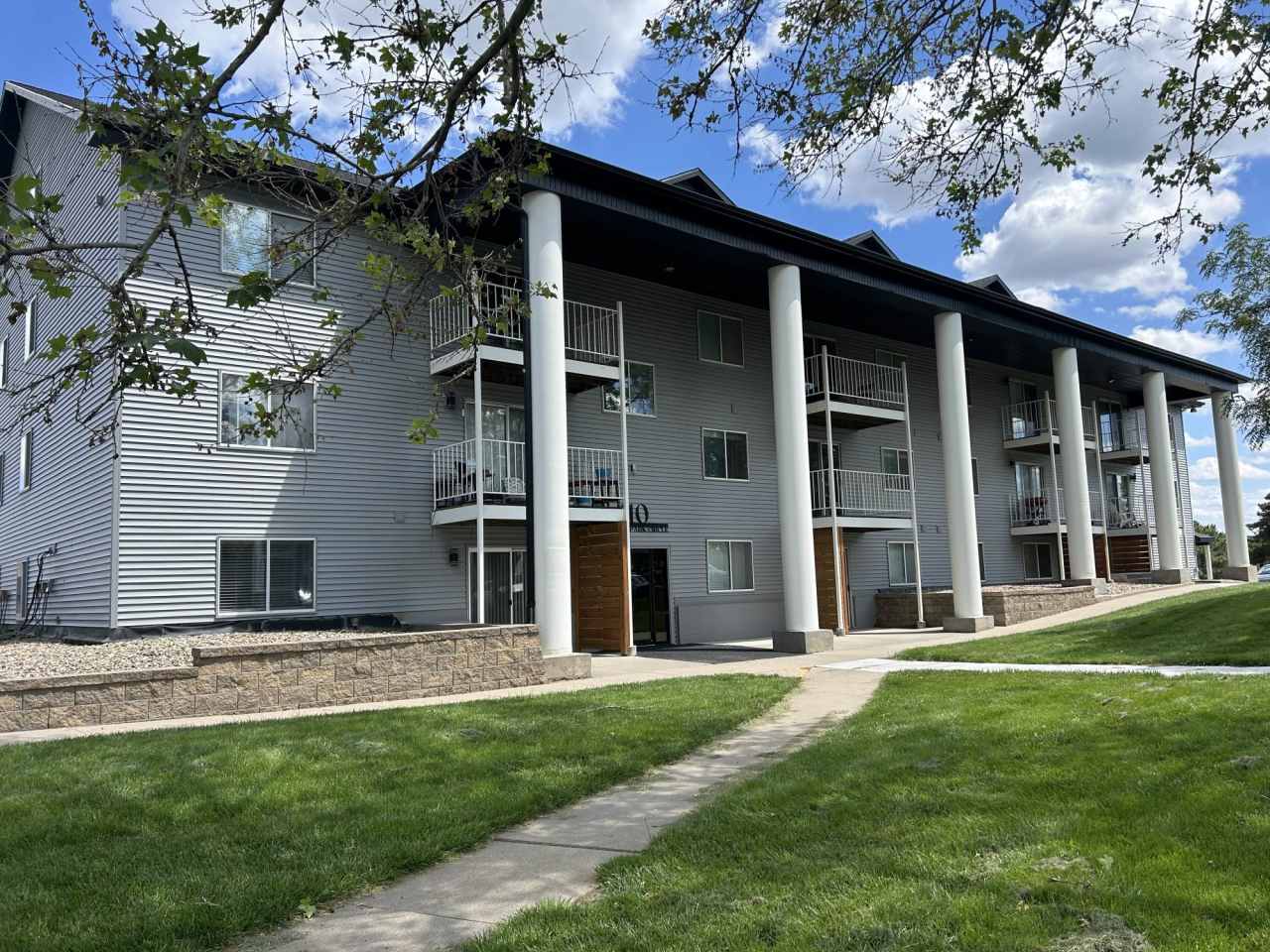 College Park Apartments