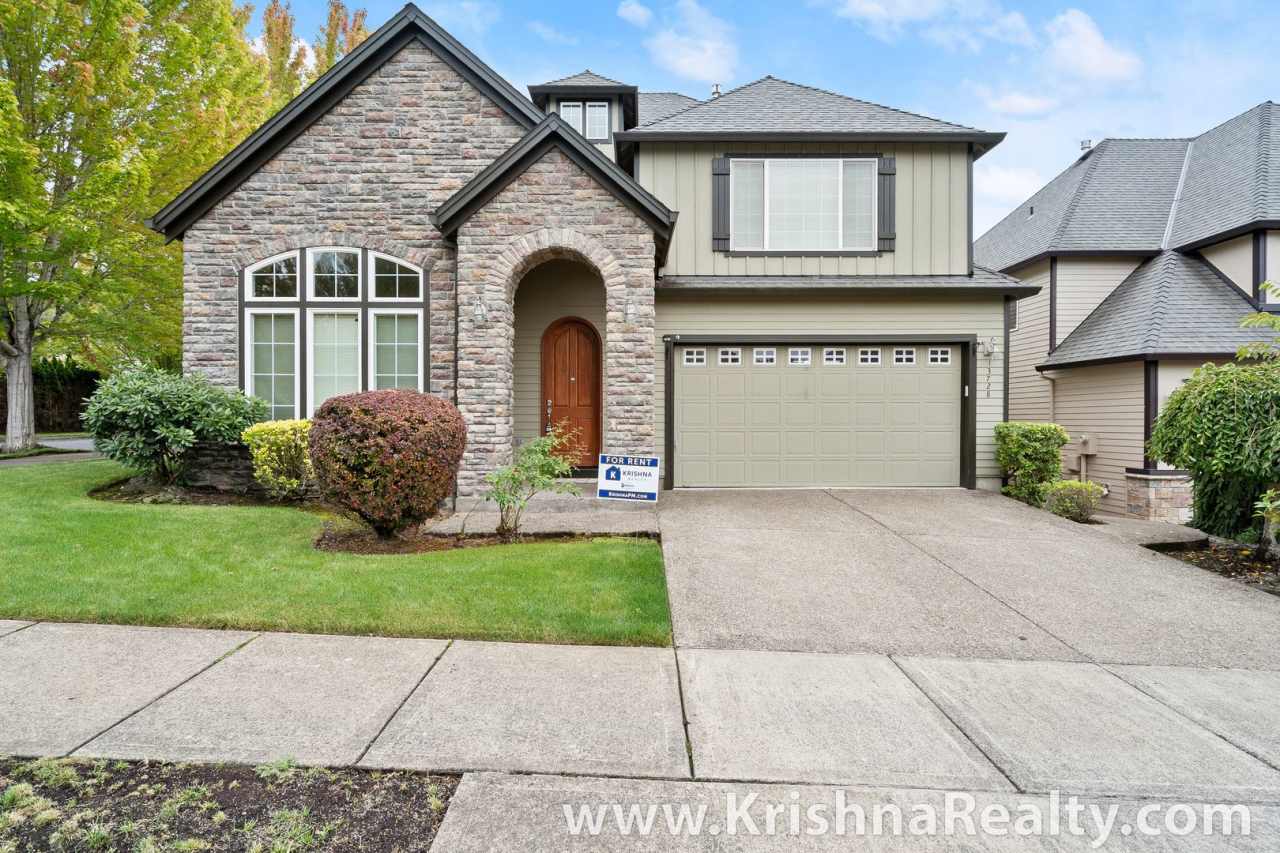 Gorgeous Corner Lot 5 BD* 3 BA* Single Family Home Located In Charming Cascadian Heights North Bethany Community! **Solar Panels!*/ *AC*/ *LRG Backyard!* (10 Month Lease Until End of June 2026)