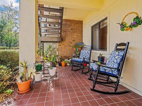 542 Belltower Avenue