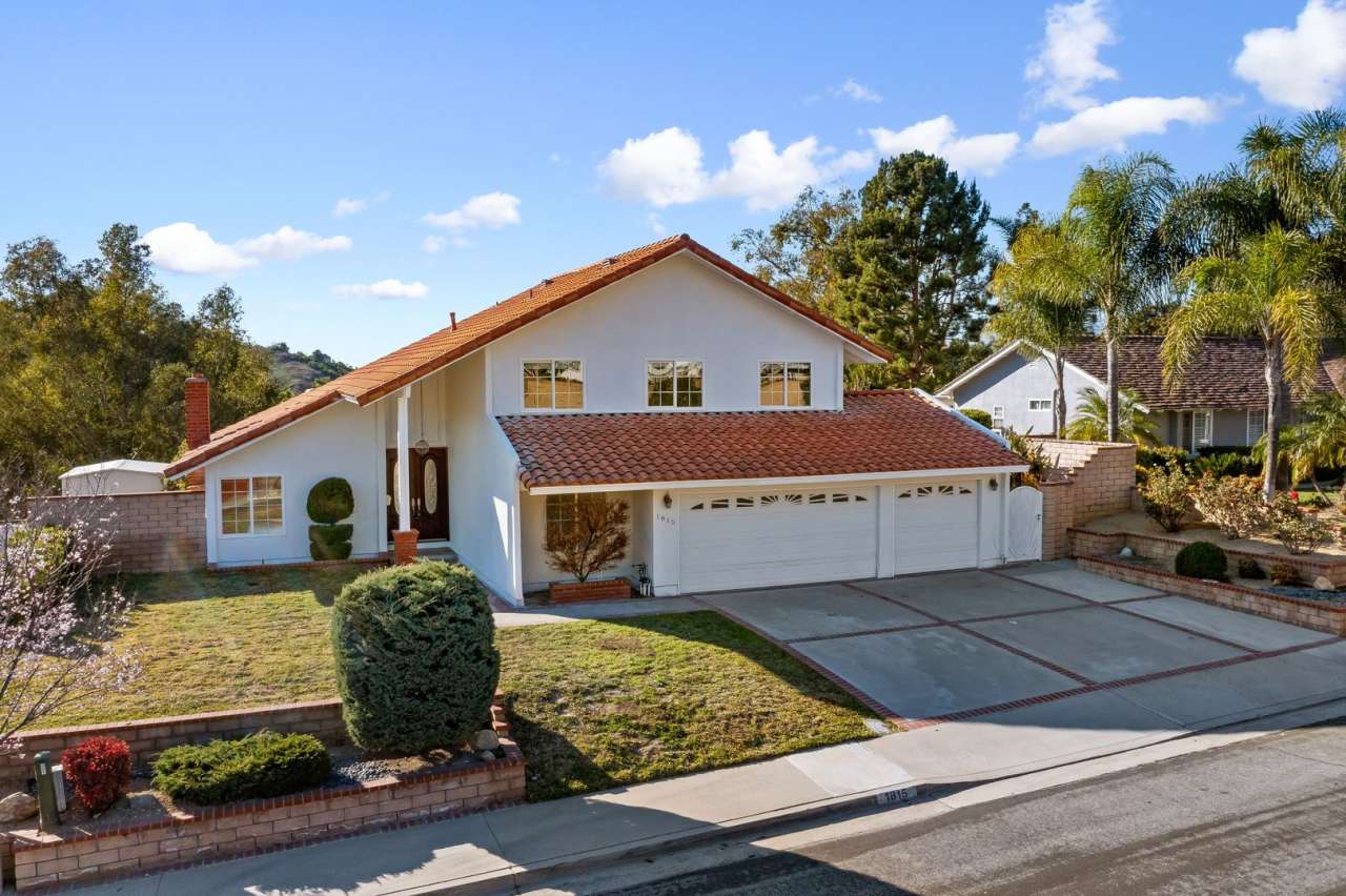 Modern Elegance Above the Greens: Premier Via Verde Estate with Panoramic Views